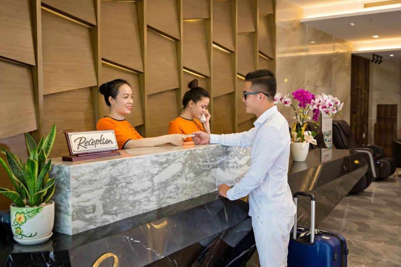 Bliss Luxury Hotel Da Nang Exteriör bild