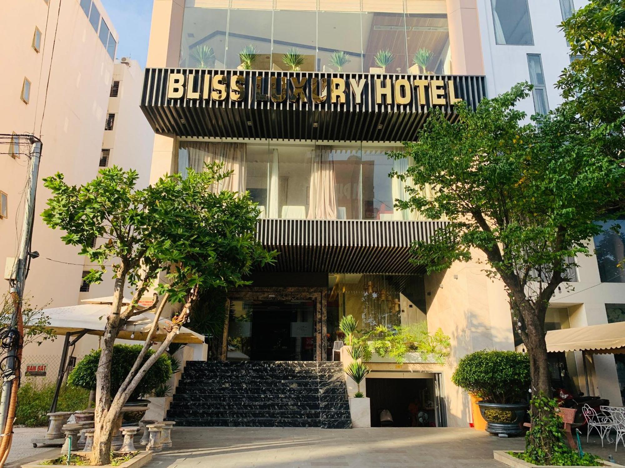 Bliss Luxury Hotel Da Nang Exteriör bild