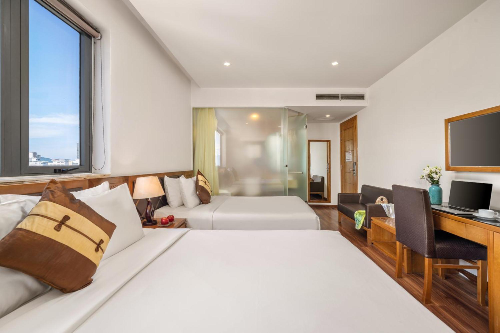 Bliss Luxury Hotel Da Nang Exteriör bild